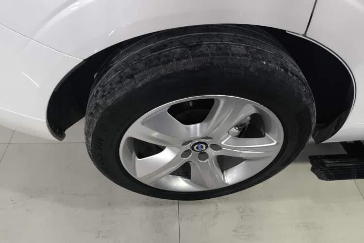 Used Volvo XC60 New Energy 2021 T8 E-Drive Hybrid Smart & Dynamic Edition Right Rear Wheel Hub