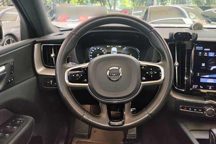 Used Volvo XC60 New Energy 2021 T8 E-Drive Hybrid Smart & Dynamic Edition Steering Wheel