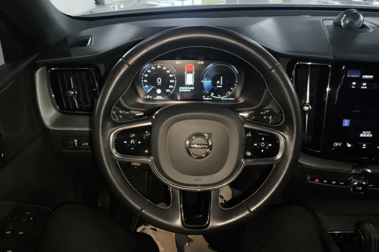 Used Volvo XC60 New Energy 2021 T8 E-Drive Hybrid Smart & Dynamic Edition Steering Wheel