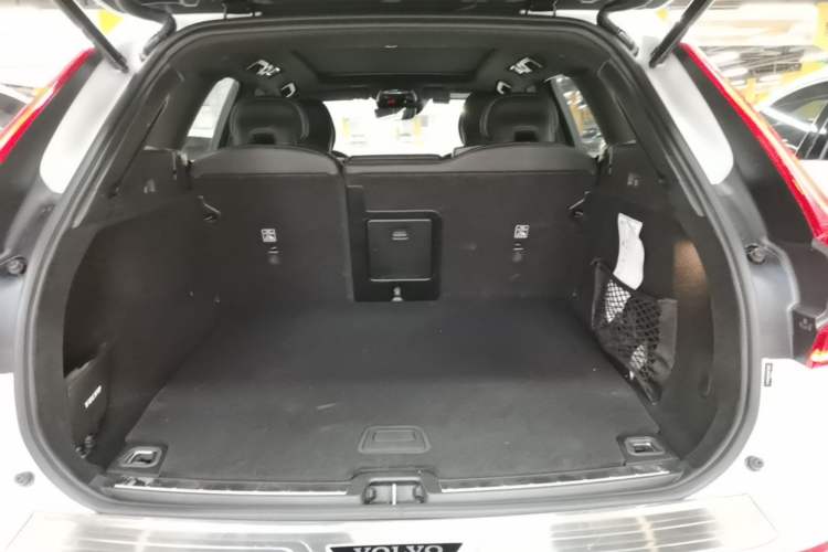 Used Volvo XC60 New Energy 2021 T8 E-Drive Hybrid Smart & Dynamic Edition Trunk