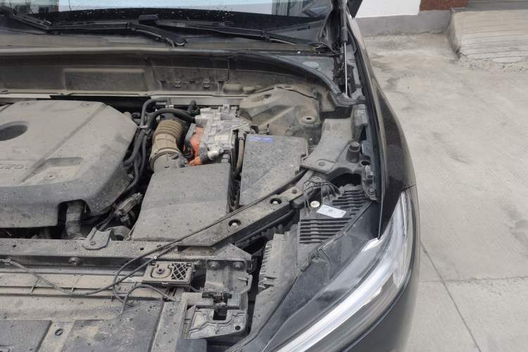 Used Volvo XC60 New Energy 2022 T8 Plug-in Hybrid All-Wheel Drive Smart Luxury Edition Engine Bay Left