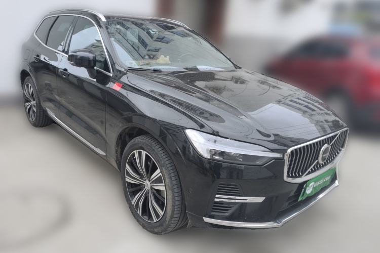 Used Volvo XC60 New Energy 2022 T8 Plug-in Hybrid All-Wheel Drive Smart Luxury Edition Front Right 45 Deg