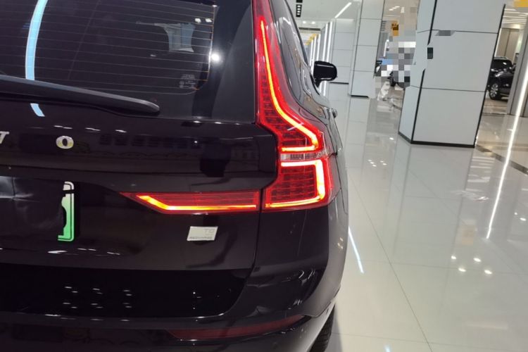 Used Volvo XC60 New Energy 2022 T8 Plug-in Hybrid All-Wheel Drive Smart Luxury Edition Right Rear Taillight