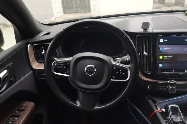 Used Volvo XC60 New Energy 2022 T8 Plug-in Hybrid All-Wheel Drive Smart Luxury Edition Steering Wheel