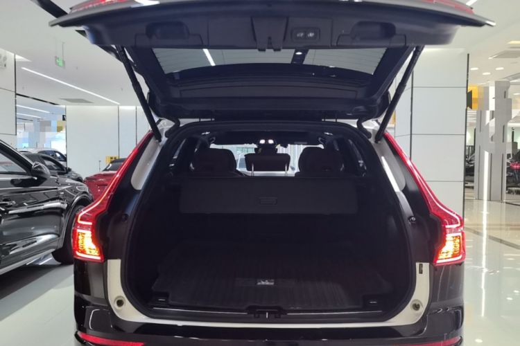 Used Volvo XC60 New Energy 2022 T8 Plug-in Hybrid All-Wheel Drive Smart Luxury Edition Trunk