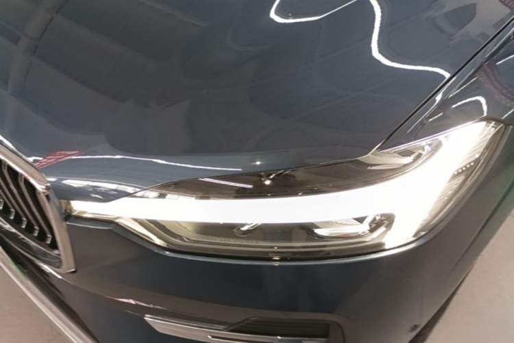 Used Volvo XC60 New Energy 2022 T8 Plug-in Hybrid All-Wheel Drive Smart Luxury Edition Left Front Headlight