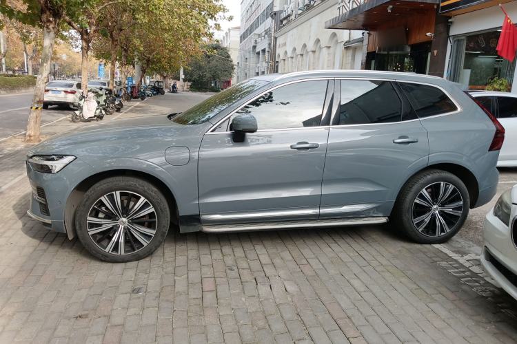 Used Volvo XC60 New Energy 2022 T8 Plug-in Hybrid All-Wheel Drive Smart Luxury Edition Left Side