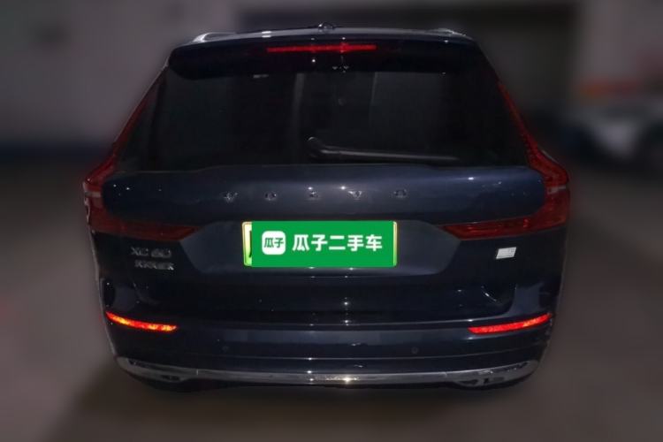 Used Volvo XC60 New Energy 2022 T8 Plug-in Hybrid Long-Range All-Wheel Drive Zhiyuan Luxury Edition Rear