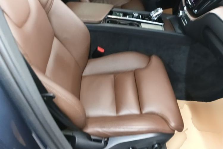 Used Volvo XC60 New Energy 2022 T8 Plug-in Hybrid All-Wheel Drive Smart Luxury Edition Right Front Seat