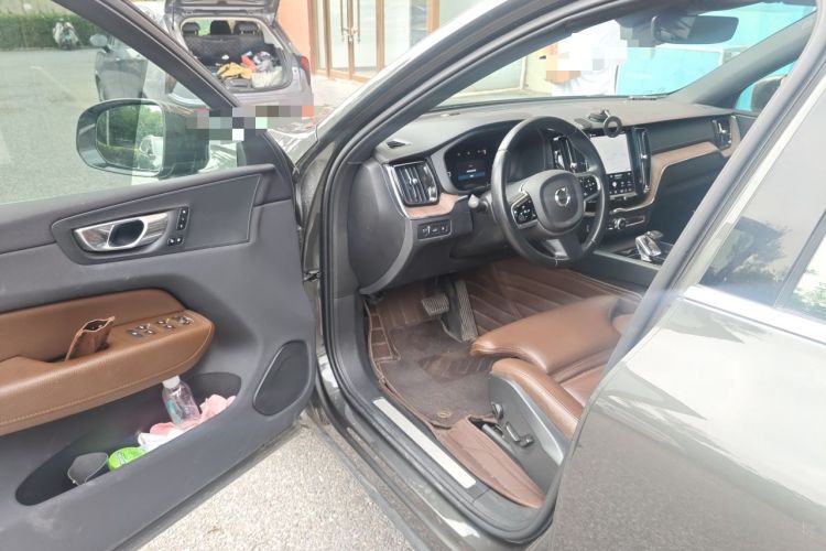Used Volvo XC60 New Energy 2022 T8 Plug-in Hybrid All-Wheel Drive Smart Luxury Edition Driver Seat