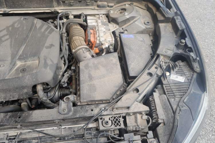 Used Volvo XC60 New Energy 2022 T8 Plug-in Hybrid All-Wheel Drive Smart Luxury Edition Engine Bay Left
