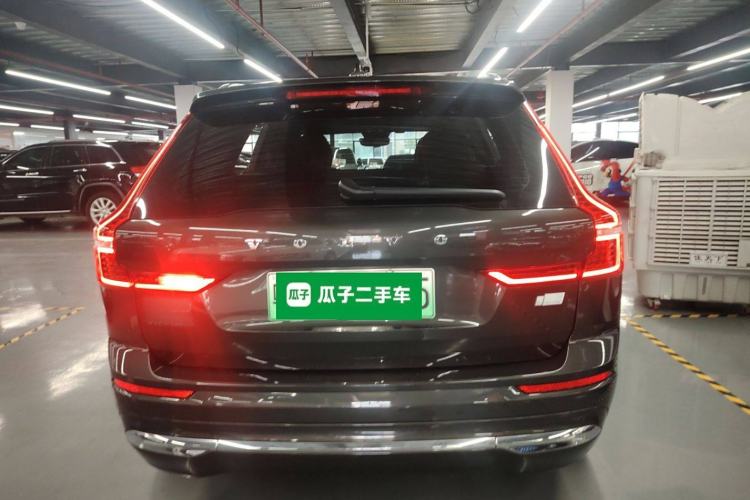 Used Volvo XC60 New Energy 2022 T8 Plug-in Hybrid All-Wheel Drive Smart Luxury Edition Exterior 4