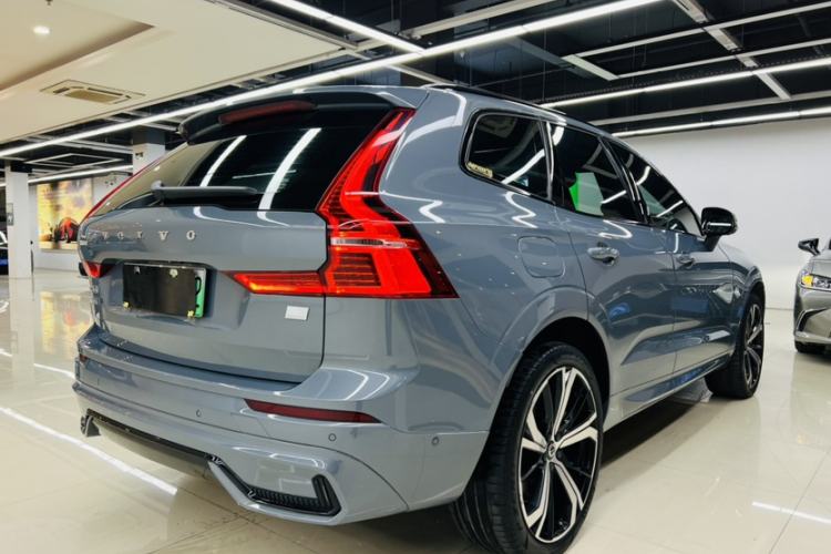 Used Volvo XC60 New Energy 2022 T8 Plug-in Hybrid All-Wheel Drive Zhiyuan Sport Edition Exterior 6