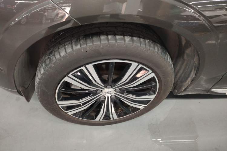 Used Volvo XC60 New Energy 2022 T8 Plug-in Hybrid All-Wheel Drive Smart Luxury Edition Exterior 7