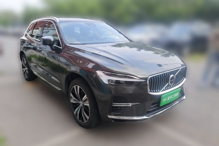 Used Volvo XC60 New Energy 2022 T8 Plug-in Hybrid All-Wheel Drive Smart Luxury Edition Front Right 45 Deg