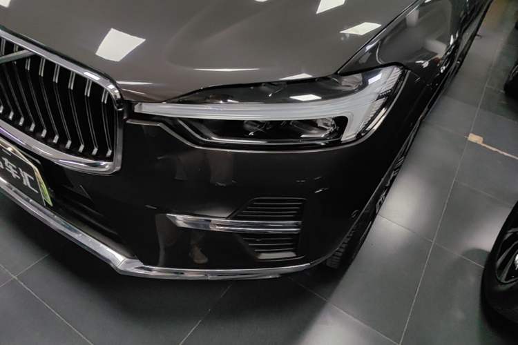 Used Volvo XC60 New Energy 2022 T8 Plug-in Hybrid All-Wheel Drive Smart Luxury Edition Left Front Headlight