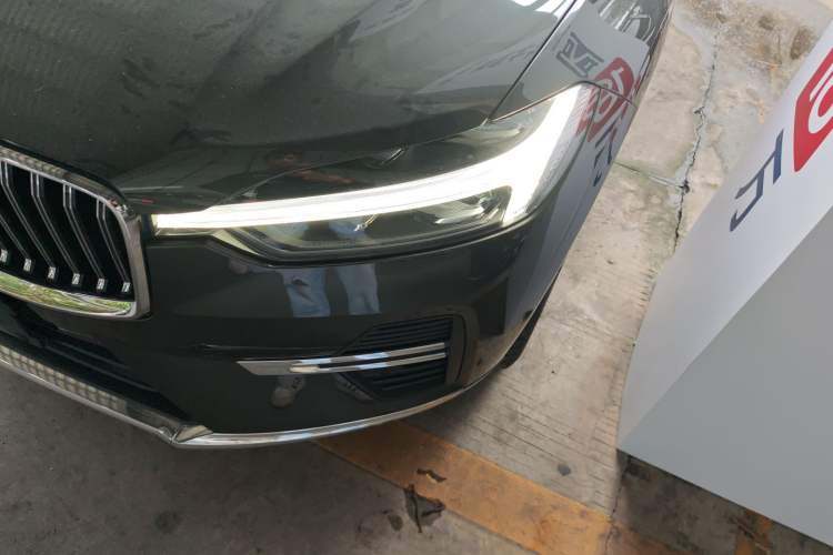 Used Volvo XC60 New Energy 2022 T8 Plug-in Hybrid All-Wheel Drive Smart Luxury Edition Left Front Headlight