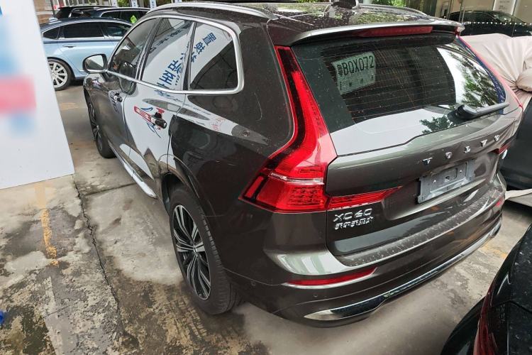 Used Volvo XC60 New Energy 2022 T8 Plug-in Hybrid All-Wheel Drive Smart Luxury Edition Left Side