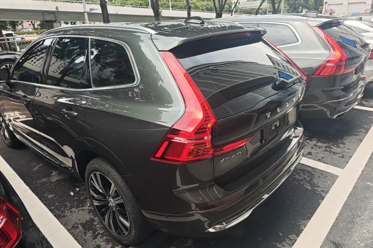 Used Volvo XC60 New Energy 2022 T8 Plug-in Hybrid Long-Range All-Wheel Drive Zhiyuan Luxury Edition Rear Left 45 Deg