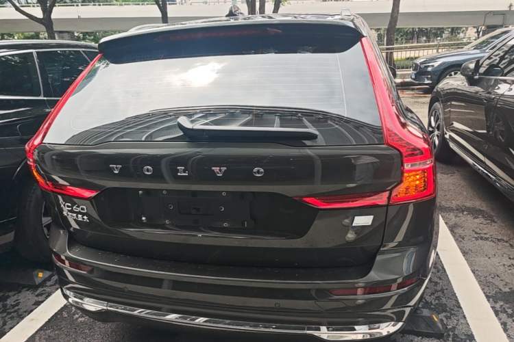 Used Volvo XC60 New Energy 2022 T8 Plug-in Hybrid Long-Range All-Wheel Drive Zhiyuan Luxury Edition Rear