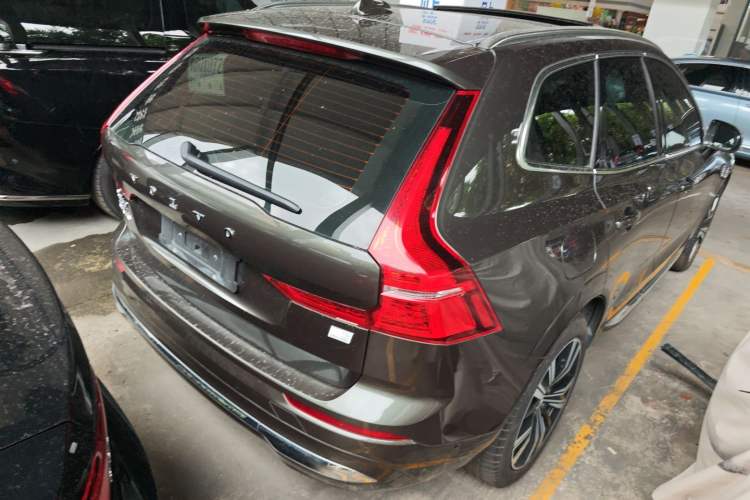 Used Volvo XC60 New Energy 2022 T8 Plug-in Hybrid All-Wheel Drive Smart Luxury Edition Rear Right 45 Deg