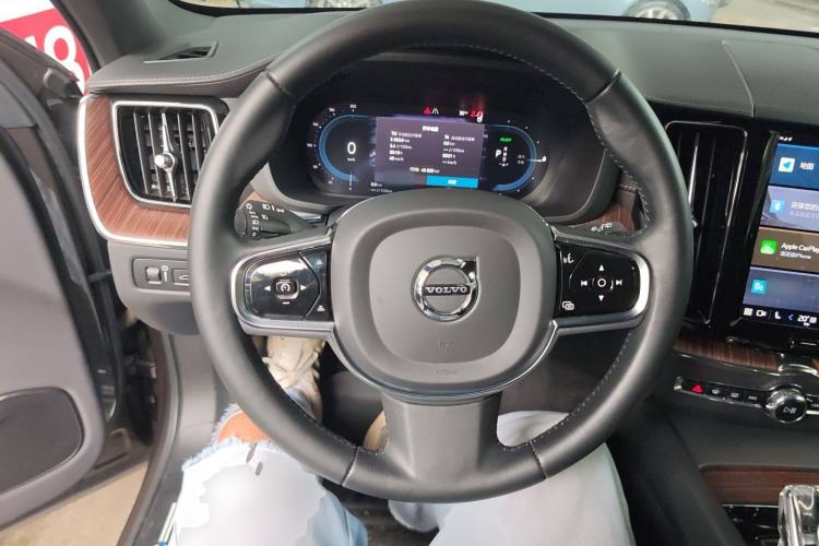 Used Volvo XC60 New Energy 2022 T8 Plug-in Hybrid All-Wheel Drive Smart Luxury Edition Steering Wheel