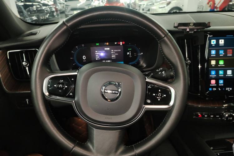 Used Volvo XC60 New Energy 2022 T8 Plug-in Hybrid All-Wheel Drive Smart Luxury Edition Steering Wheel