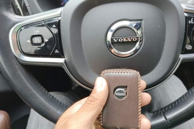 Used Volvo XC60 New Energy 2022 T8 Plug-in Hybrid All-Wheel Drive Smart Luxury Edition Vehicle Key