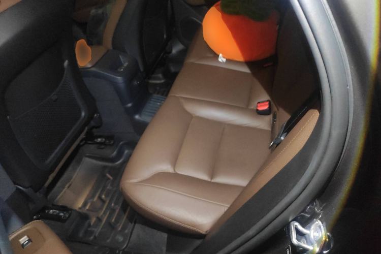 Used Volvo XC60 New Energy 2022 T8 Plug-in Hybrid Long-Range All-Wheel Drive Zhiyuan Luxury Edition Left Rear Seat