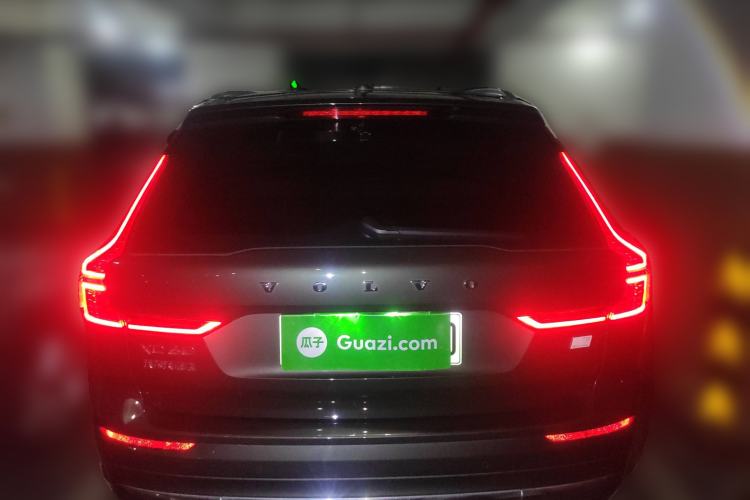 Used Volvo XC60 New Energy 2022 T8 Plug-in Hybrid Long-Range All-Wheel Drive Zhiyuan Luxury Edition Rear