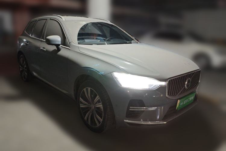 Used Volvo XC60 New Energy 2022 T8 Plug-in Hybrid All-Wheel Drive Smart Luxury Edition Front Right 45 Deg