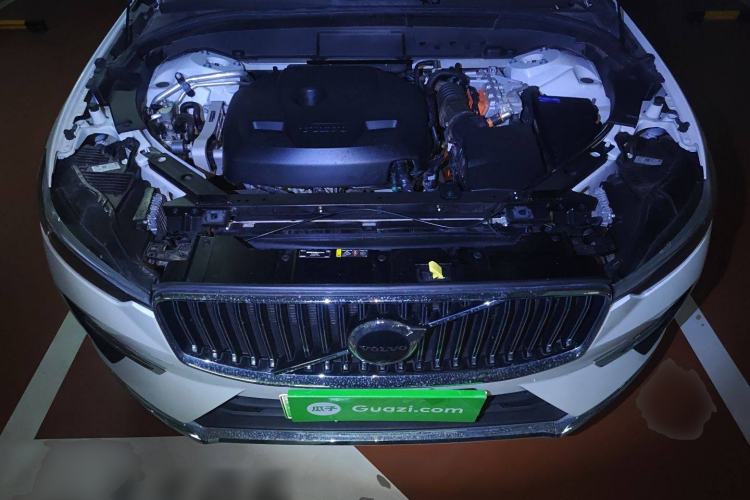 Used Volvo XC60 New Energy 2022 T8 Plug-in Hybrid All-Wheel Drive Smart Luxury Edition Engine Bay