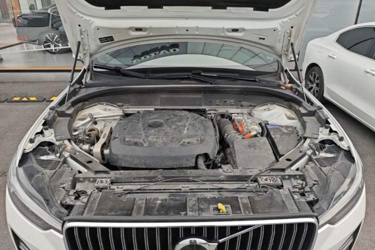 Used Volvo XC60 New Energy 2022 T8 Plug-in Hybrid Long-Range All-Wheel Drive Zhiyuan Luxury Edition Engine Bay