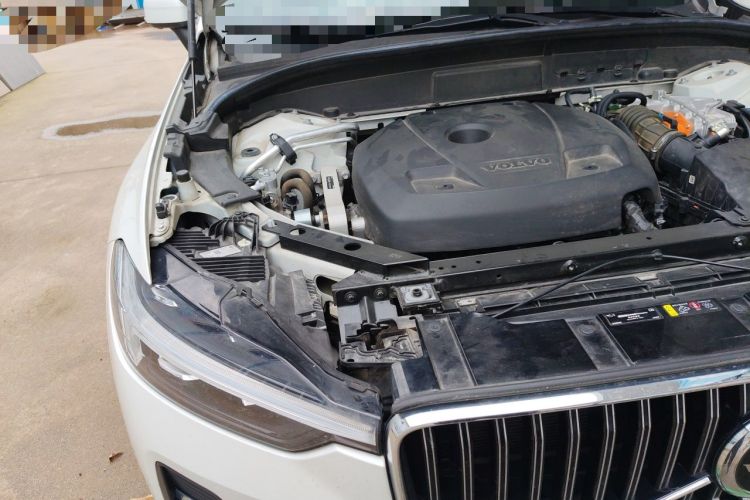 Used Volvo XC60 New Energy 2022 T8 Plug-in Hybrid All-Wheel Drive Smart Luxury Edition Engine Bay Right