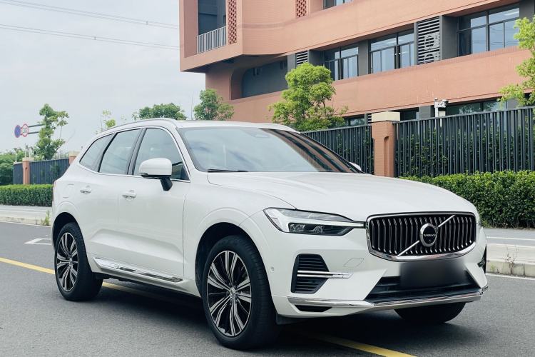 Used Volvo XC60 New Energy 2022 T8 Plug-in Hybrid All-Wheel Drive Smart Luxury Edition Exterior 2