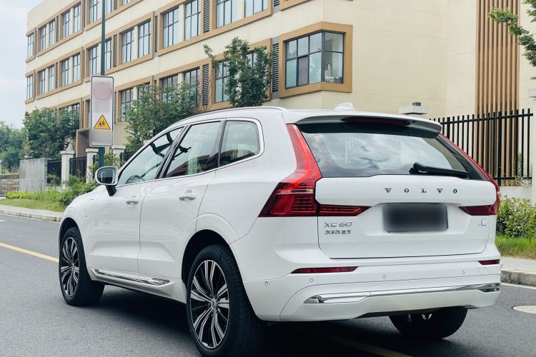 Used Volvo XC60 New Energy 2022 T8 Plug-in Hybrid All-Wheel Drive Smart Luxury Edition Exterior 3