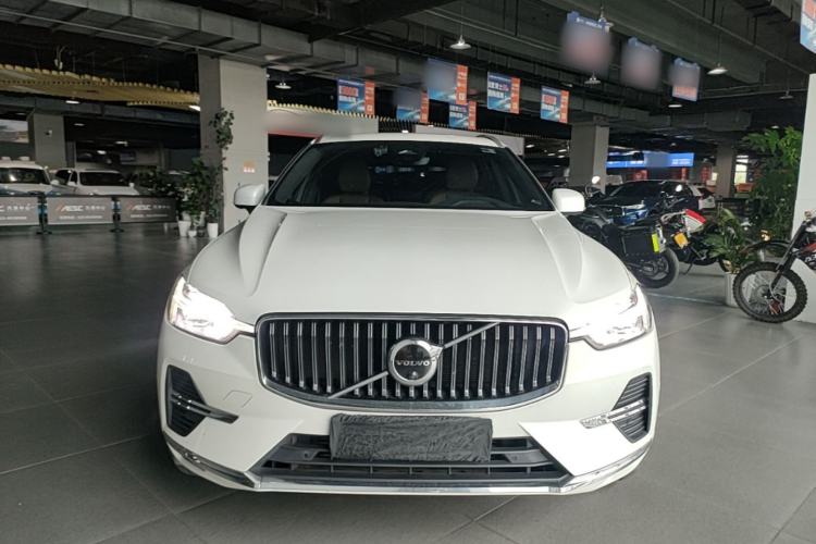 Used Volvo XC60 New Energy 2022 T8 Plug-in Hybrid All-Wheel Drive Smart Luxury Edition Front