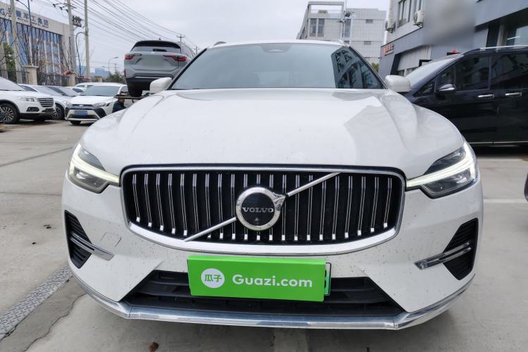 Used Volvo XC60 New Energy 2022 T8 Plug-in Hybrid Long-Range All-Wheel Drive Zhiyuan Luxury Edition Front