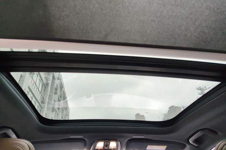 Used Volvo XC60 New Energy 2022 T8 Plug-in Hybrid Long-Range All-Wheel Drive Zhiyuan Luxury Edition Headliner