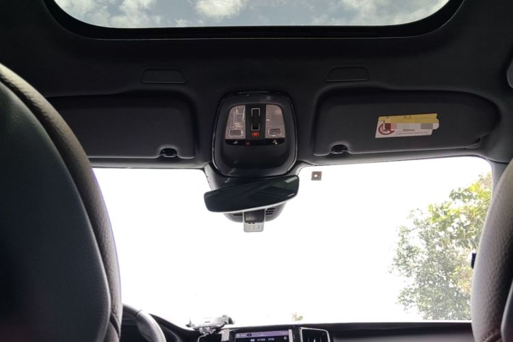 Used Volvo XC60 New Energy 2022 T8 Plug-in Hybrid All-Wheel Drive Smart Luxury Edition Headliner