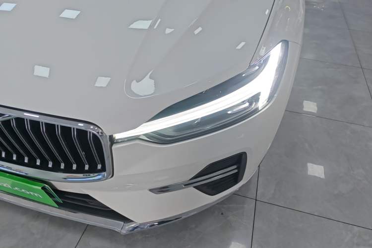 Used Volvo XC60 New Energy 2022 T8 Plug-in Hybrid All-Wheel Drive Smart Luxury Edition Left Front Headlight