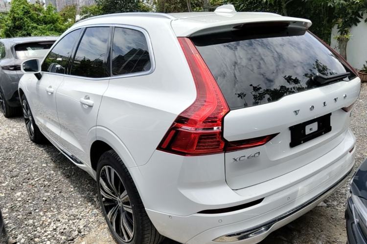 Used Volvo XC60 New Energy 2022 T8 Plug-in Hybrid All-Wheel Drive Smart Luxury Edition Rear Left 45 Deg