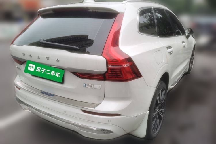 Used Volvo XC60 New Energy 2022 T8 Plug-in Hybrid Long-Range All-Wheel Drive Luxury Edition Rear Right 45 Deg