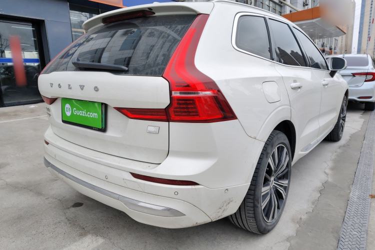 Used Volvo XC60 New Energy 2022 T8 Plug-in Hybrid Long-Range All-Wheel Drive Zhiyuan Luxury Edition Rear Right 45 Deg