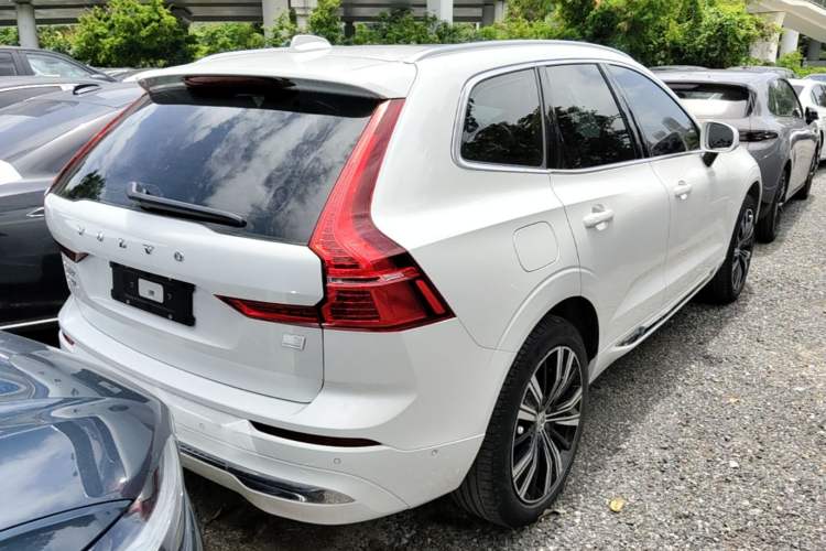 Used Volvo XC60 New Energy 2022 T8 Plug-in Hybrid All-Wheel Drive Smart Luxury Edition Rear Right 45 Deg