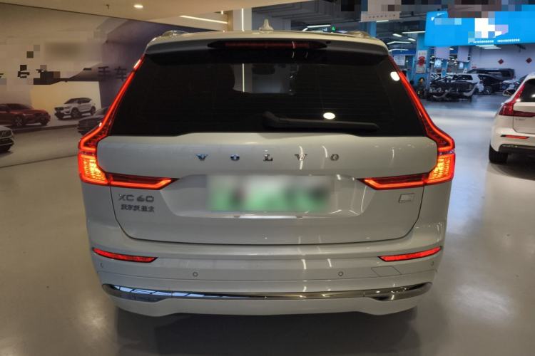 Used Volvo XC60 New Energy 2022 T8 Plug-in Hybrid Long-Range All-Wheel Drive Zhiyuan Luxury Edition Rear