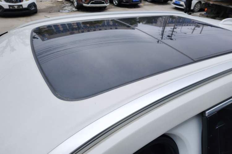 Used Volvo XC60 New Energy 2022 T8 Plug-in Hybrid Long-Range All-Wheel Drive Zhiyuan Luxury Edition Roof