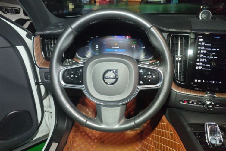 Used Volvo XC60 New Energy 2022 T8 Plug-in Hybrid Long-Range All-Wheel Drive Luxury Edition Steering Wheel