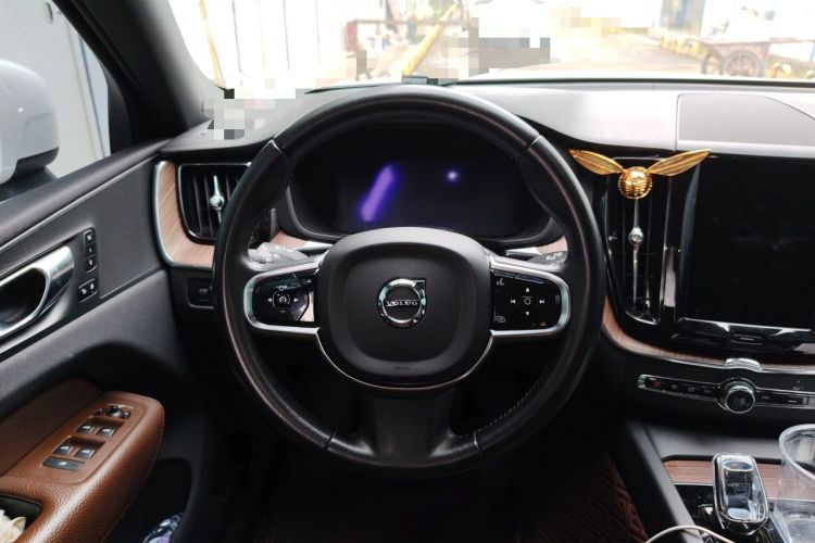 Used Volvo XC60 New Energy 2022 T8 Plug-in Hybrid All-Wheel Drive Smart Luxury Edition Steering Wheel