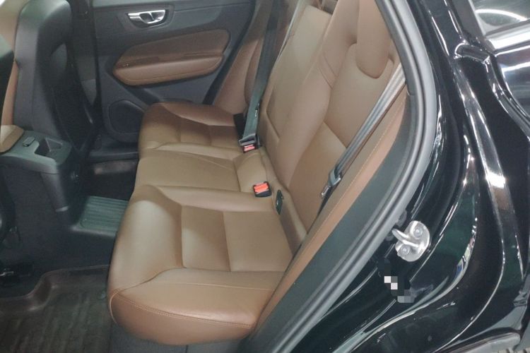 Used Volvo XC60 New Energy 2023 T8 Plug-in Hybrid Long-Range All-Wheel Drive Smart Luxury Edition Interior 4
